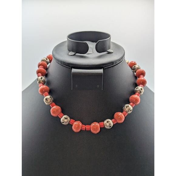 VTG Celluloid Salmon Pink Silver Tone Cut Out Bead Toggle Clasp Choker Necklace - Picture 5 of 5